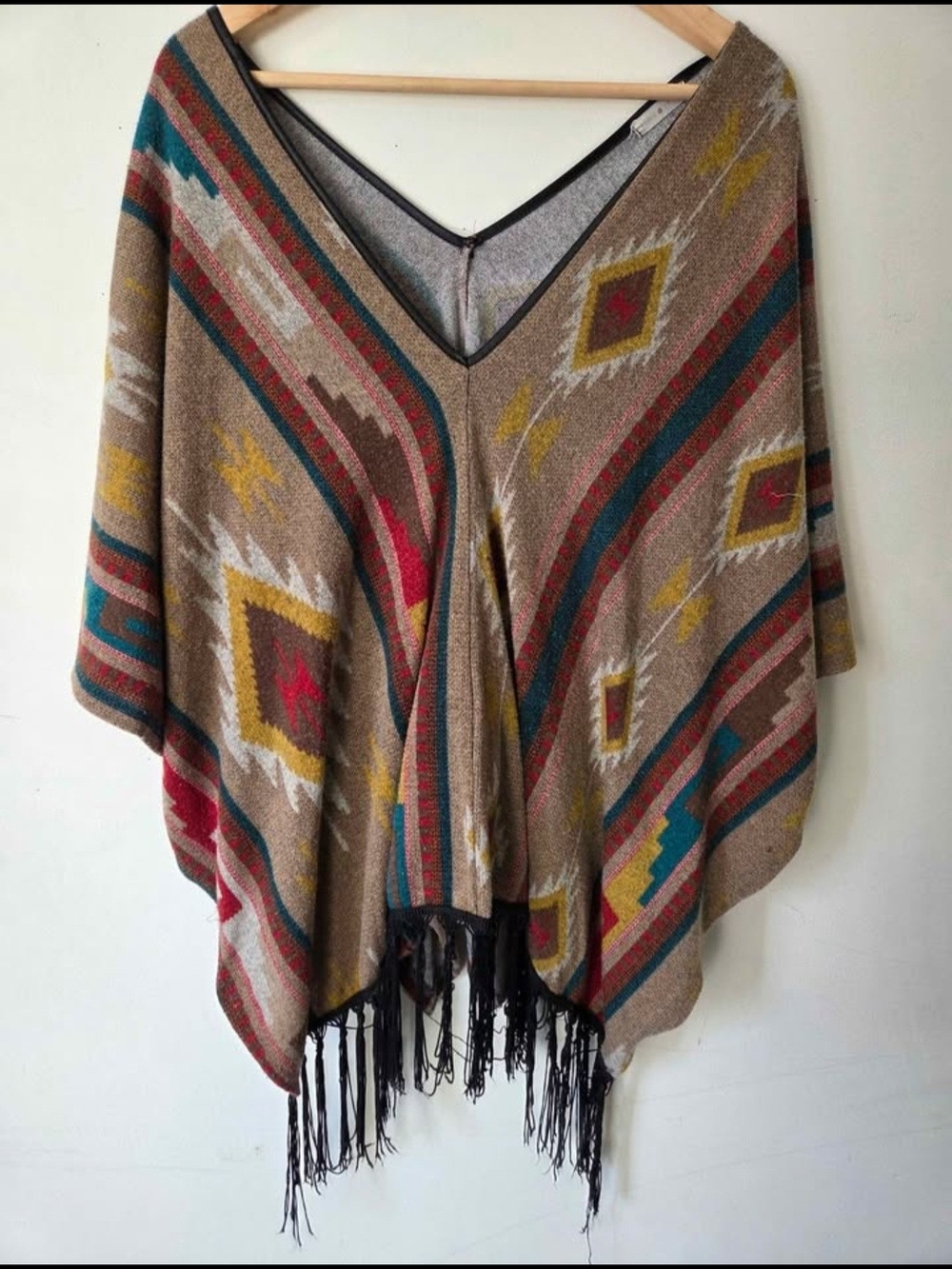Aztec Pattern Fringed Poncho - Tan Multicolor